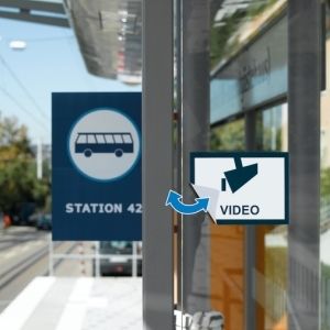 Værbestandige avtagbare etiketter